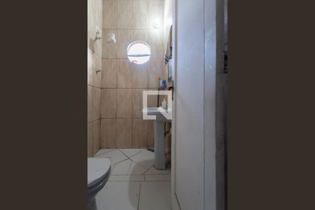 Banheiro Social de casa à venda com 2 quartos, 102m² em Céu Azul, Belo Horizonte