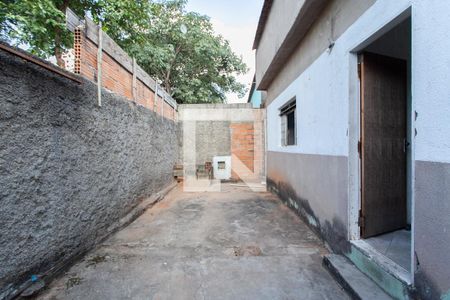 Garagem de casa à venda com 2 quartos, 102m² em Céu Azul, Belo Horizonte