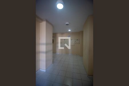Hall de entrada de apartamento à venda com 2 quartos, 60m² em Ipanema, Porto Alegre