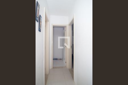 Corredor de apartamento à venda com 2 quartos, 60m² em Ipanema, Porto Alegre