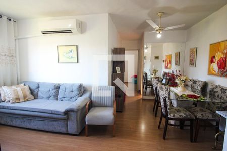 Sala de apartamento à venda com 2 quartos, 52m² em Vila Nova, Porto Alegre