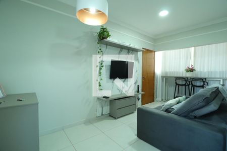 Sala de apartamento para alugar com 2 quartos, 57m² em Santa Mônica, Uberlândia