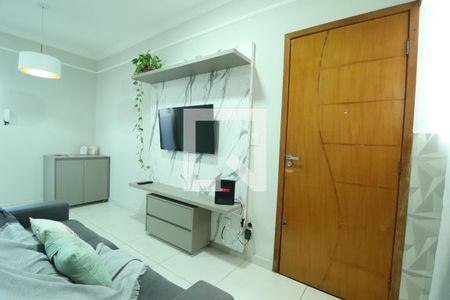 Sala de apartamento para alugar com 2 quartos, 57m² em Santa Mônica, Uberlândia