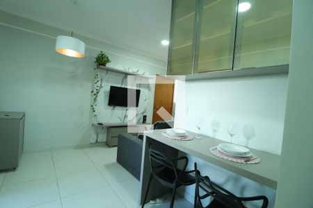 Sala de apartamento para alugar com 2 quartos, 57m² em Santa Mônica, Uberlândia