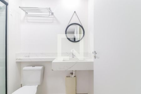 Banheiro de apartamento à venda com 1 quarto, 29m² em Vila Butantã, São Paulo