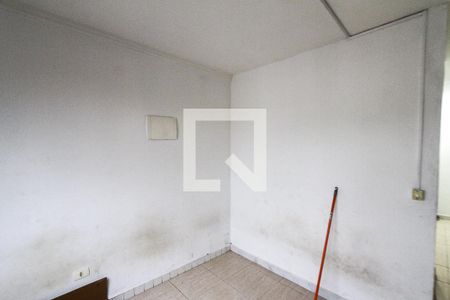 Quarto de kitnet/studio para alugar com 1 quarto, 30m² em Quinta da Paineira, São Paulo