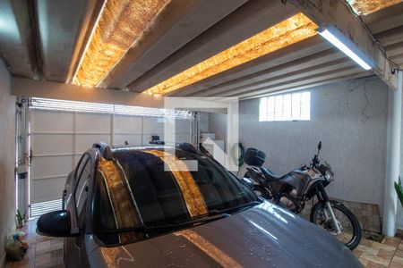 Garagem de casa à venda com 3 quartos, 141m² em Vila Nova Alba, São Paulo
