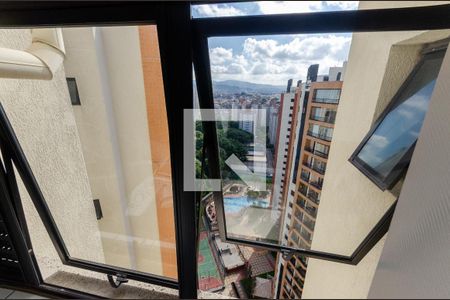 Vista Área de Serviço de apartamento à venda com 3 quartos, 131m² em Jardim Iris, São Paulo
