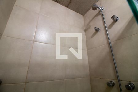 Banheiro de apartamento à venda com 1 quarto, 33m² em Santo Amaro, São Paulo