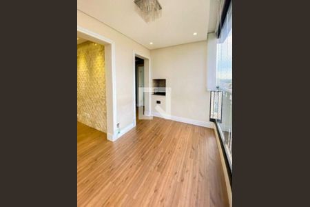 Apartamento à venda com 3 quartos, 94m² em Jardim Tupanci, Barueri