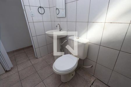 Banheiro de casa para alugar com 1 quarto, 60m² em Jardim Sapopemba, São Paulo