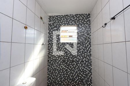 Banheiro de casa para alugar com 1 quarto, 60m² em Jardim Sapopemba, São Paulo