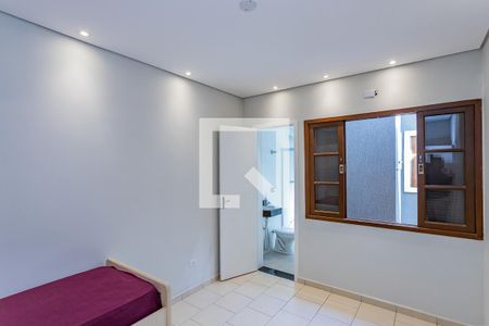 Suite de casa para alugar com 2 quartos, 113m² em Jardim Santo Elias, São Paulo