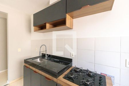 Cozinha de apartamento à venda com 2 quartos, 43m² em Morro Santana, Porto Alegre