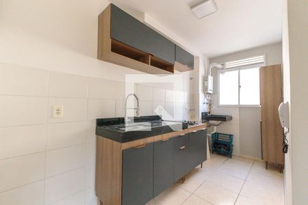 Cozinha de apartamento à venda com 2 quartos, 43m² em Morro Santana, Porto Alegre