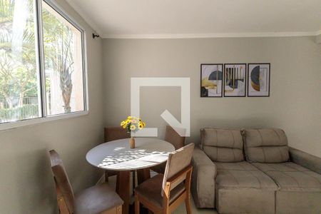 Sala de apartamento à venda com 2 quartos, 43m² em Morro Santana, Porto Alegre