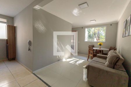 Sala de apartamento à venda com 2 quartos, 43m² em Morro Santana, Porto Alegre