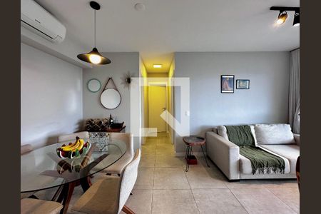 Sala de apartamento para alugar com 2 quartos, 72m² em Santo Amaro, São Paulo