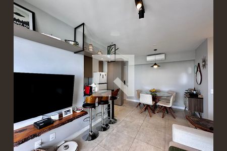 Sala de apartamento para alugar com 2 quartos, 72m² em Santo Amaro, São Paulo