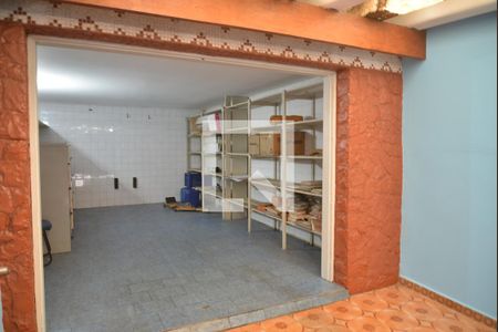 Garagem de casa à venda com 3 quartos, 253m² em Campestre, Santo André