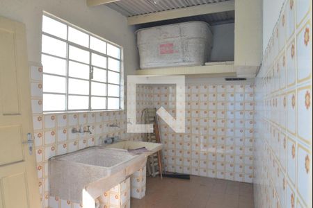 Área de Serviço de casa à venda com 3 quartos, 253m² em Campestre, Santo André