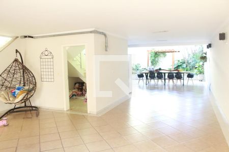 Garagem de casa à venda com 3 quartos, 473m² em Jardim do Colegio (zona Norte), São Paulo