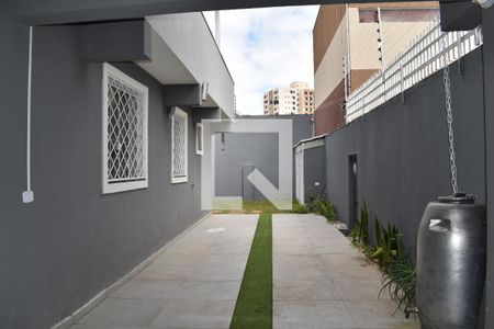 Garagem de casa para alugar com 4 quartos, 300m² em Centro Cívico, Curitiba