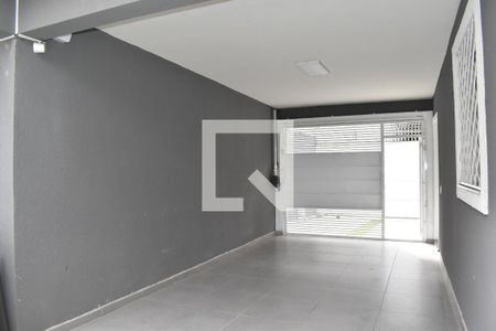 Garagem de casa para alugar com 4 quartos, 300m² em Centro Cívico, Curitiba