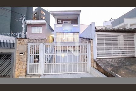 Fachada de casa à venda com 4 quartos, 328m² em Vila Ipojuca, São Paulo