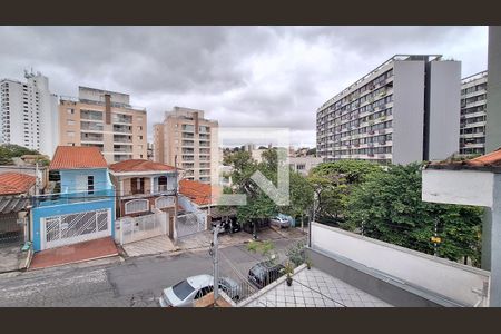 Vista de casa à venda com 4 quartos, 328m² em Vila Ipojuca, São Paulo