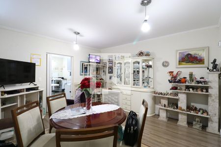 Sala 1 de casa à venda com 4 quartos, 328m² em Vila Ipojuca, São Paulo