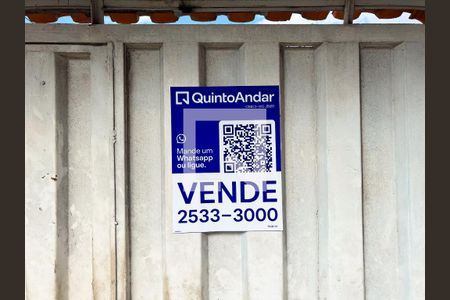 Placa instalada de casa à venda com 4 quartos, 370m² em Riacho das Pedras, Contagem