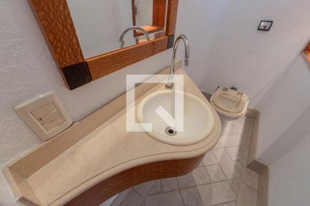Lavabo de apartamento à venda com 4 quartos, 150m² em Bela Vista, São Paulo