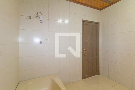 Banheiro de casa à venda com 2 quartos, 380m² em Rio Branco, Canoas