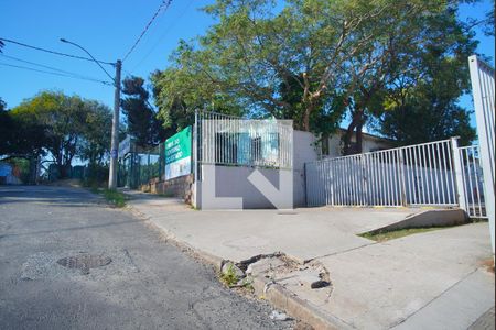 Fachada de apartamento à venda com 2 quartos, 43m² em Rubem Berta, Porto Alegre