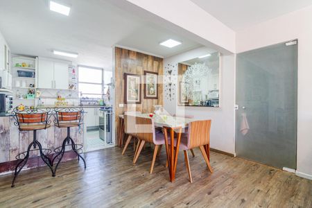 Sala de apartamento à venda com 3 quartos, 124m² em Pinheiros, São Paulo