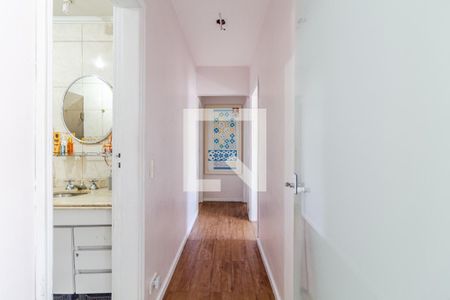 Corredor de apartamento à venda com 3 quartos, 124m² em Pinheiros, São Paulo