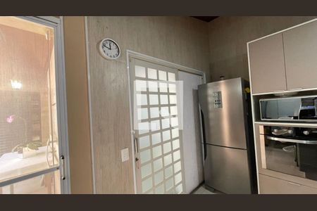 Cozinha de casa de condomínio à venda com 4 quartos, 160m² em Jardim Shangai, Jundiaí