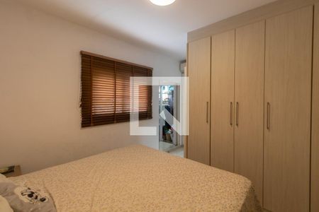 Suíte de casa à venda com 3 quartos, 102m² em Vila Marieta, São Paulo