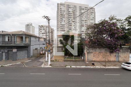 Vista da Rua de casa à venda com 3 quartos, 102m² em Vila Marieta, São Paulo