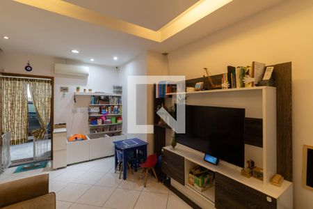 Sala de casa à venda com 3 quartos, 102m² em Vila Marieta, São Paulo