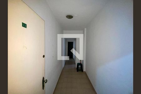 Corredor de apartamento para alugar com 1 quarto, 57m² em Vila Tupi, Praia Grande