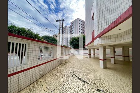 Garagem de apartamento para alugar com 1 quarto, 57m² em Vila Tupi, Praia Grande