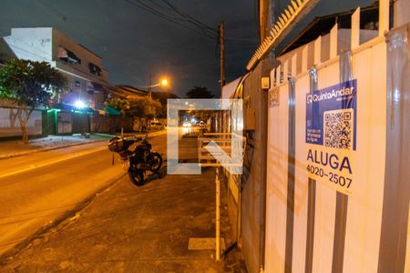 Plaquinha  de casa para alugar com 2 quartos, 150m² em Piratininga, Niterói