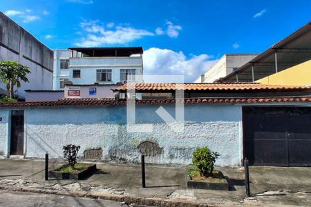 Fachada de casa à venda com 4 quartos, 260m² em Taquara, Rio de Janeiro