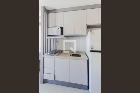 Cozinha de kitnet/studio para alugar com 1 quarto, 24m² em Liberdade, São Paulo