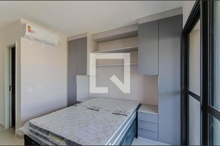 Sala/Quarto de kitnet/studio para alugar com 1 quarto, 24m² em Liberdade, São Paulo