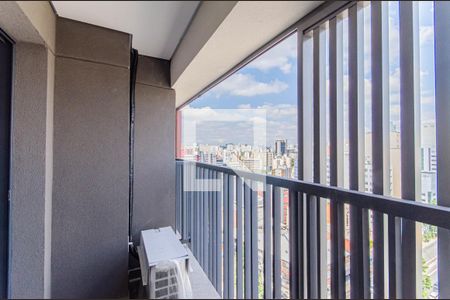 Varanda de kitnet/studio para alugar com 1 quarto, 24m² em Liberdade, São Paulo