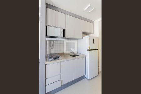 Cozinha de kitnet/studio para alugar com 1 quarto, 24m² em Liberdade, São Paulo