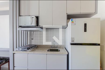 Cozinha de kitnet/studio para alugar com 1 quarto, 24m² em Liberdade, São Paulo